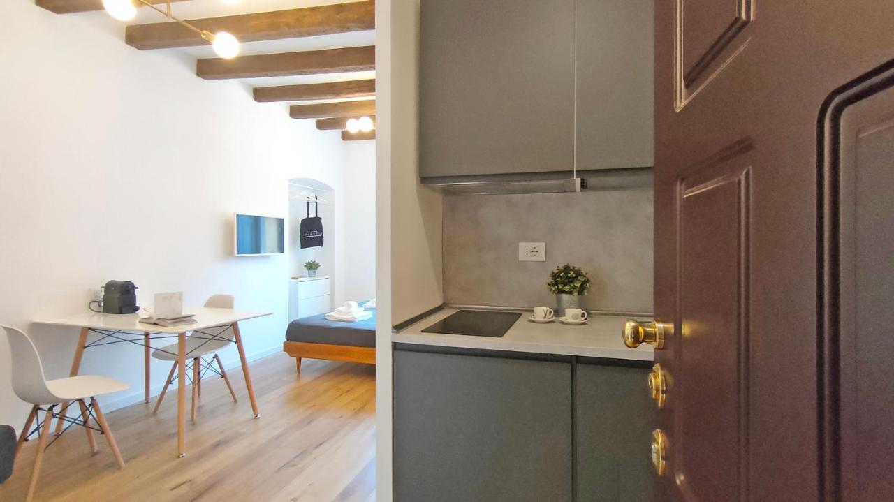 Milano Navigli Apartment - Via Vigevano Dış mekan fotoğraf